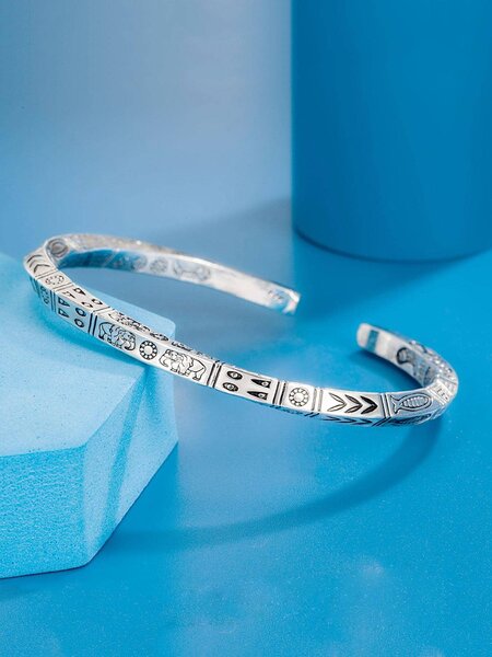 Bracelet en argent étincelant