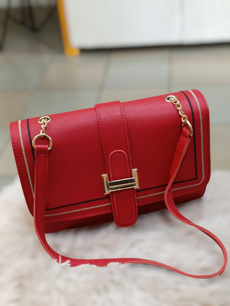 Sac à main rouge élégant