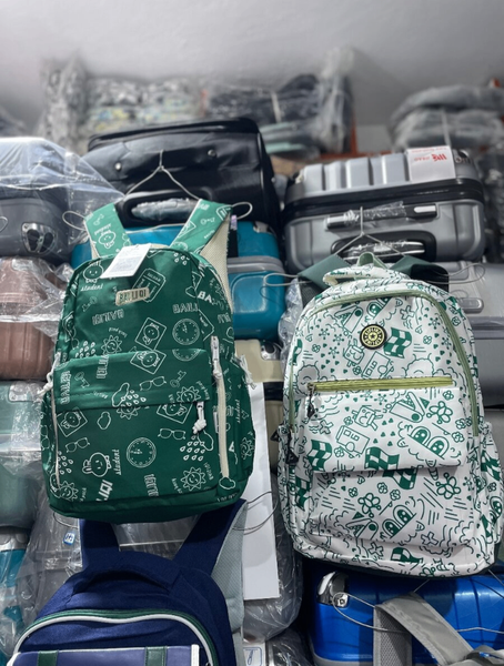 Sacs à dos colorés