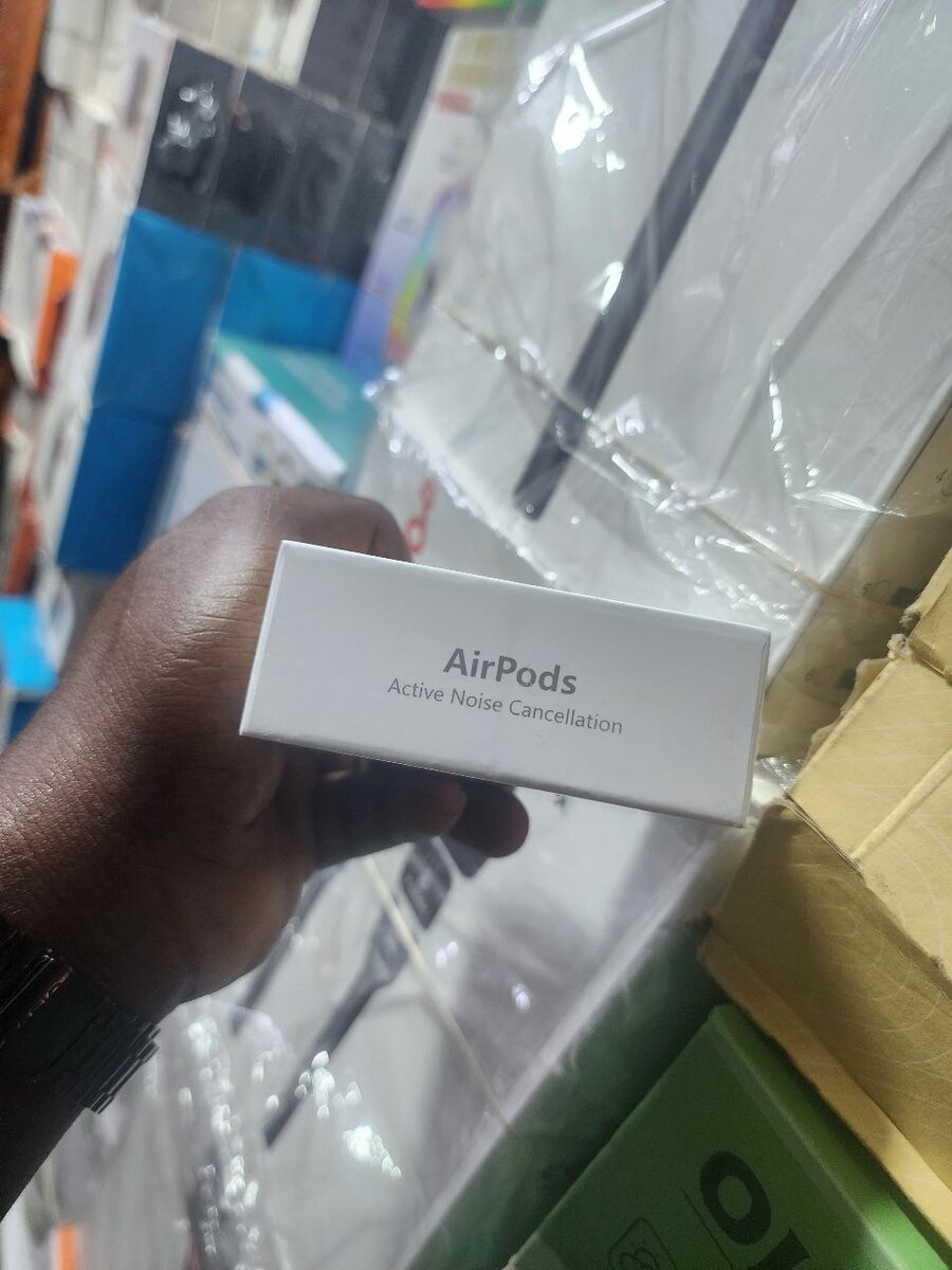 AirPods 4