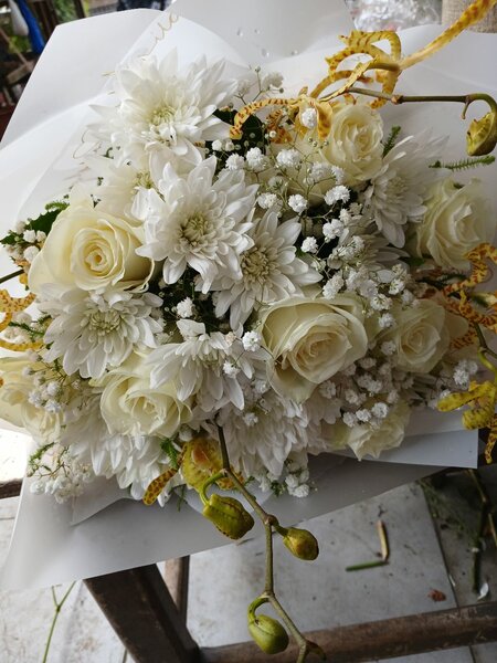 Bouquet de mariage blanc élégant