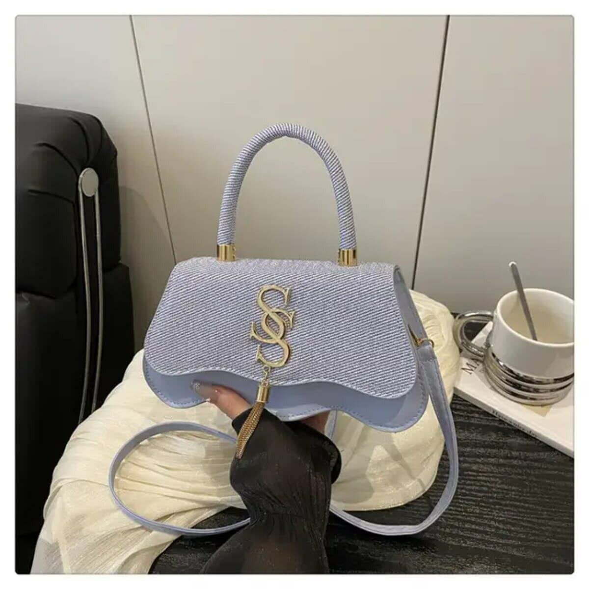 Sac à main en cuir chic