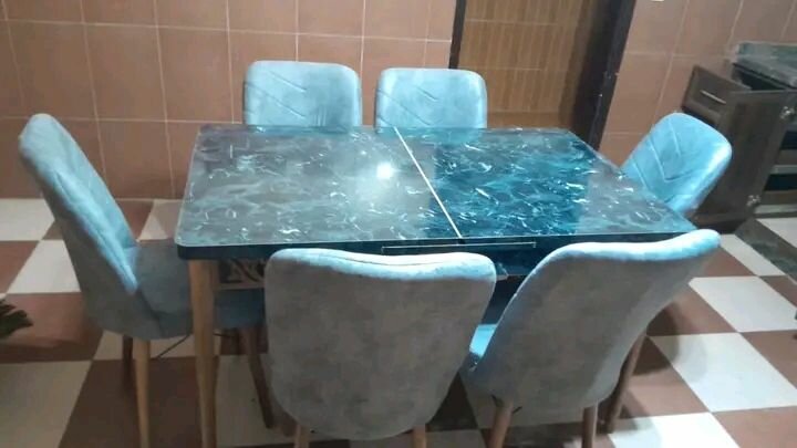 Table en marbre moderne