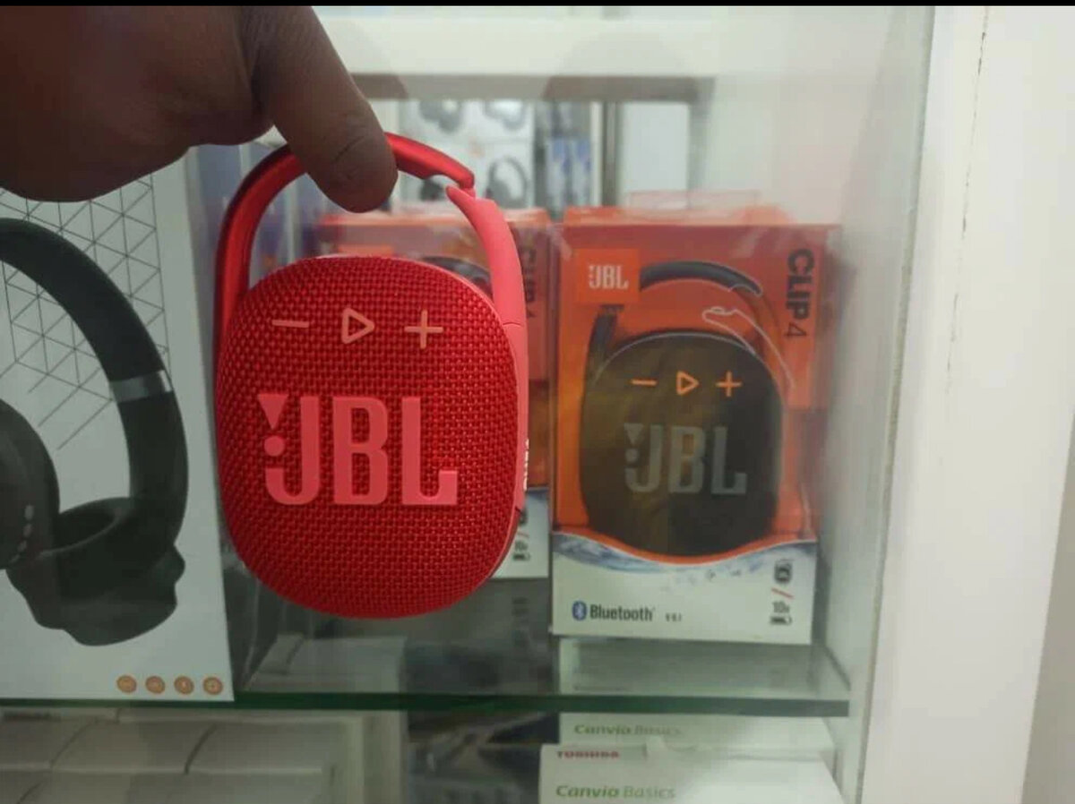 JBL Clip 4 Portable Speaker