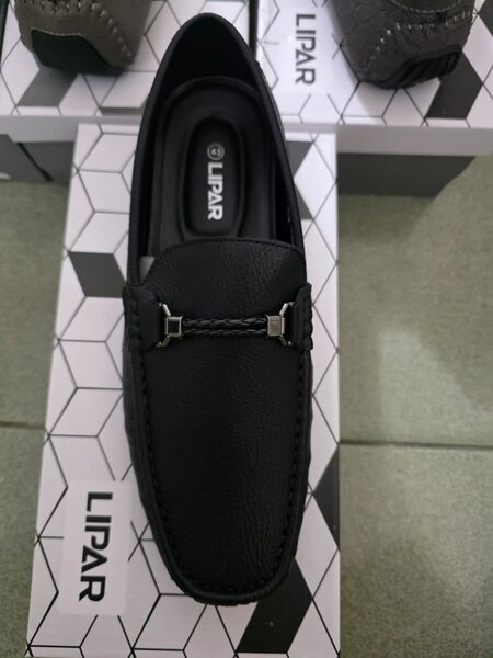 Mocassins en cuir noir élégant