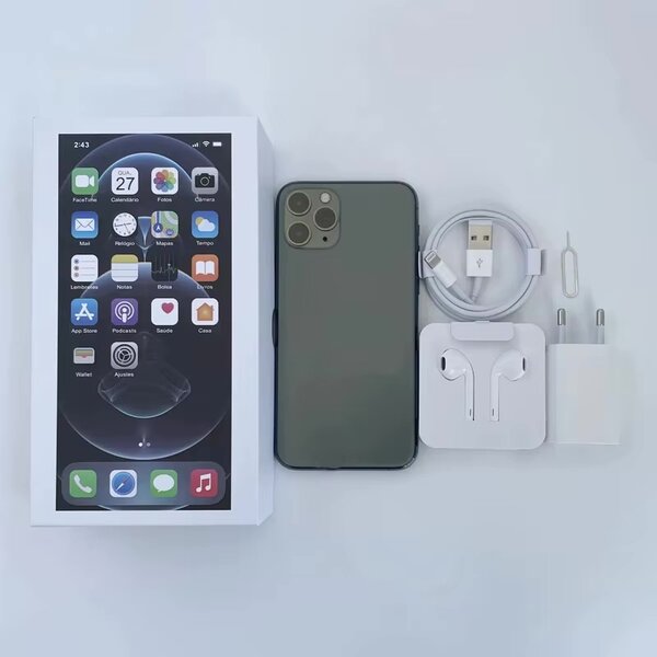 Smartphone moderne avec accessoires