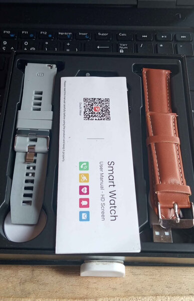 Montre Connectée + Écouteurs