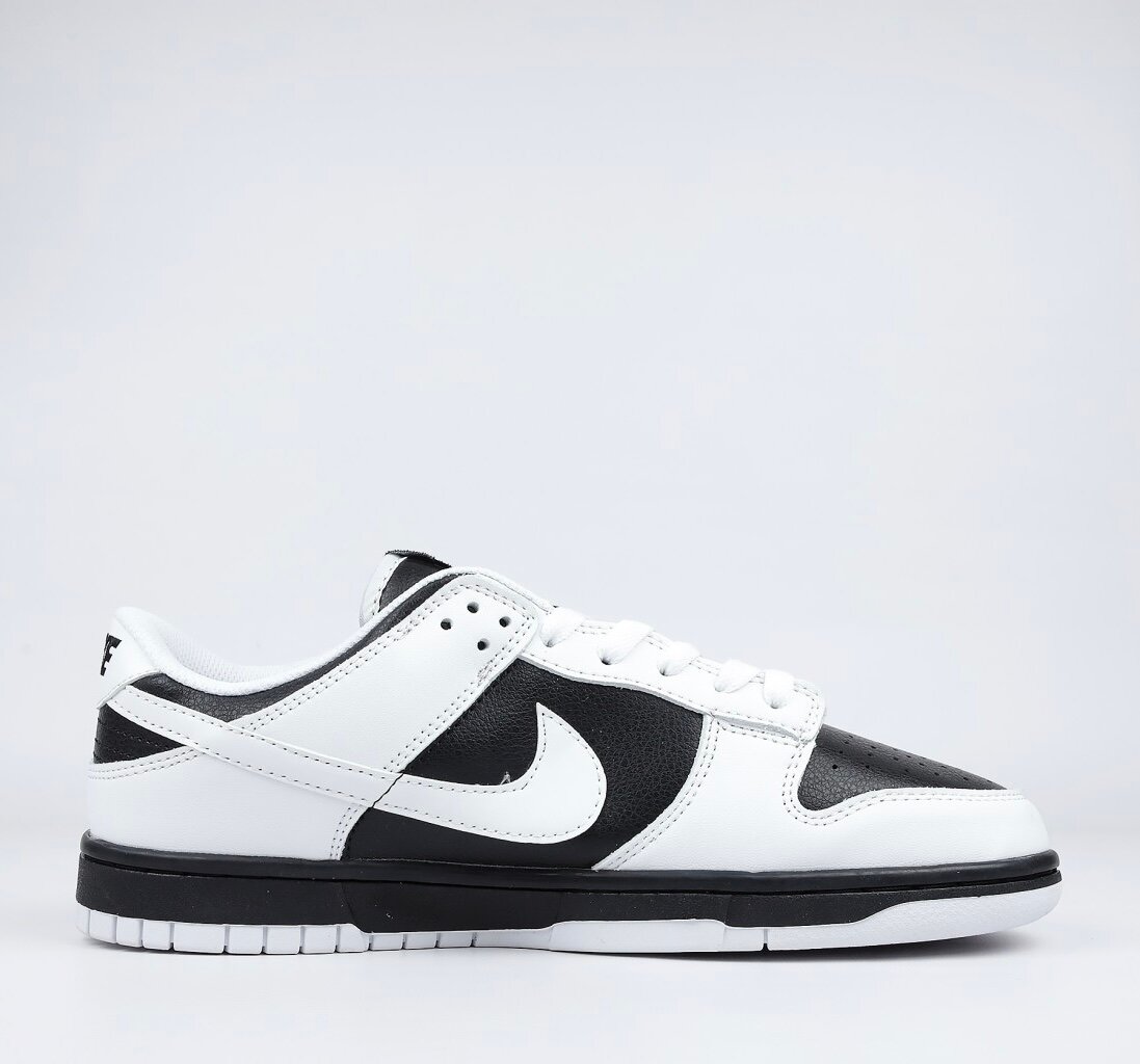 Dunk low sb reverse panda