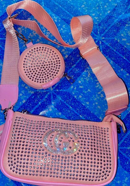 Sac bandoulière rose étincelant