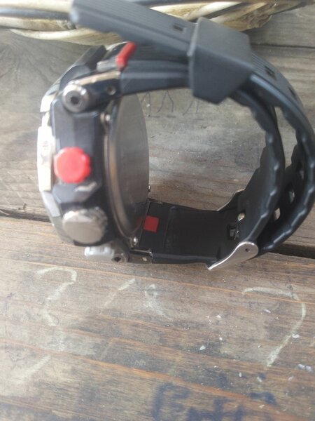 Montre sportive étanche SKMEI