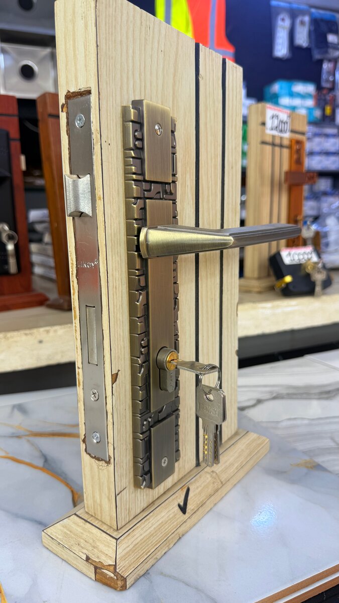 Poignée de porte en laiton