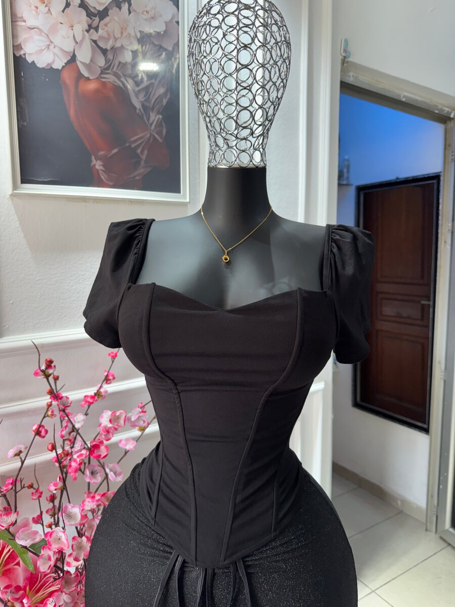 Corset noir ajusté élégant