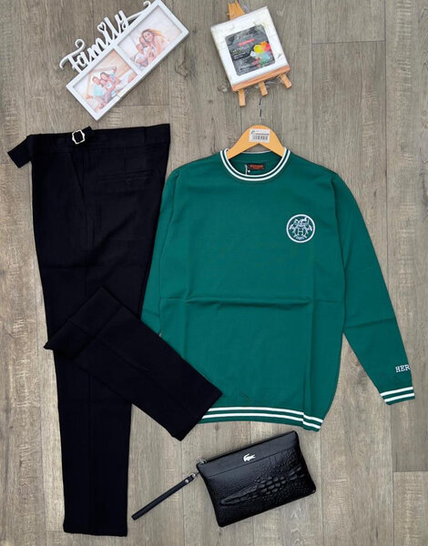Ensemble sweat vert et pantalon