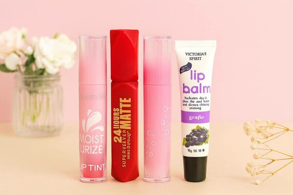 Ensemble de baumes à lèvres