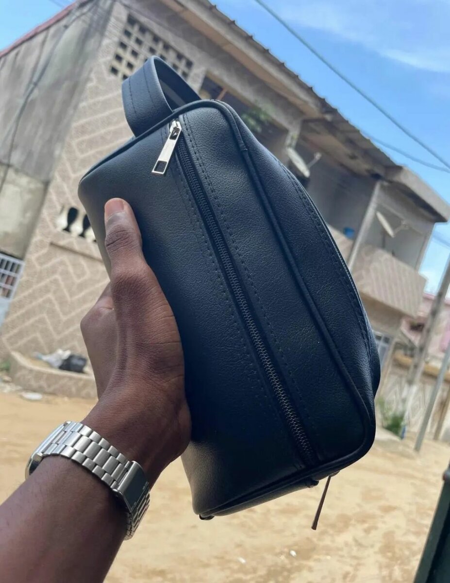 Sacoche bandoulière homme élégante