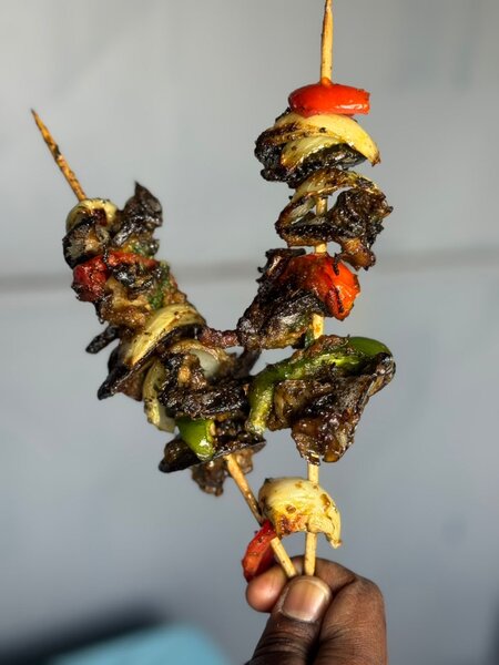 Brochettes et sautées