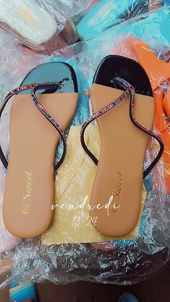 Sandales d'été colorées