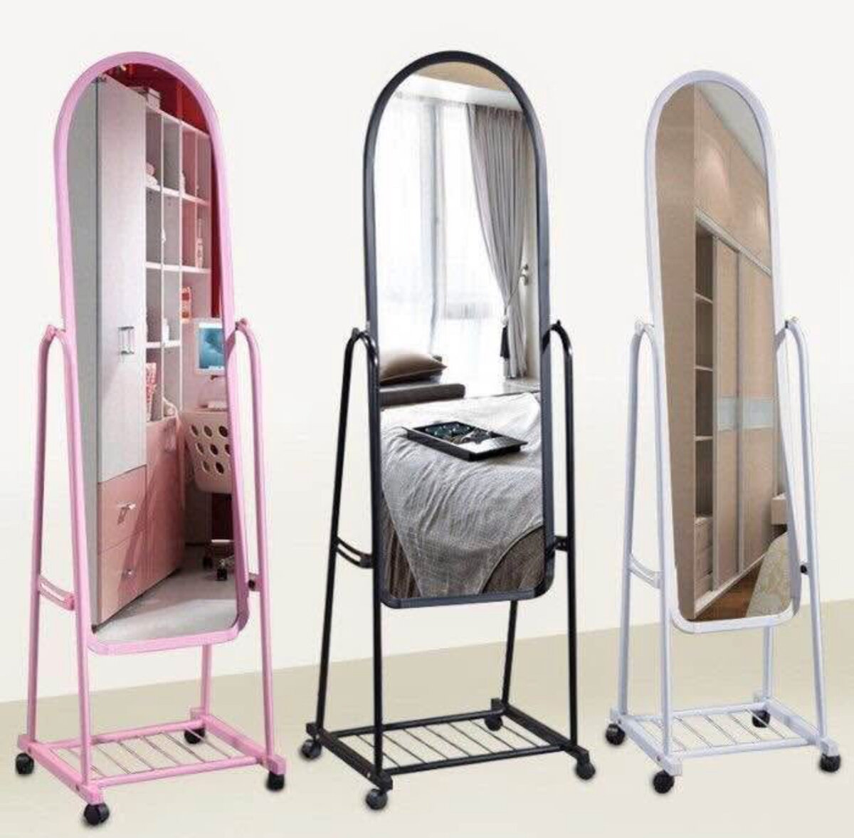 Miroir sur pied élégant