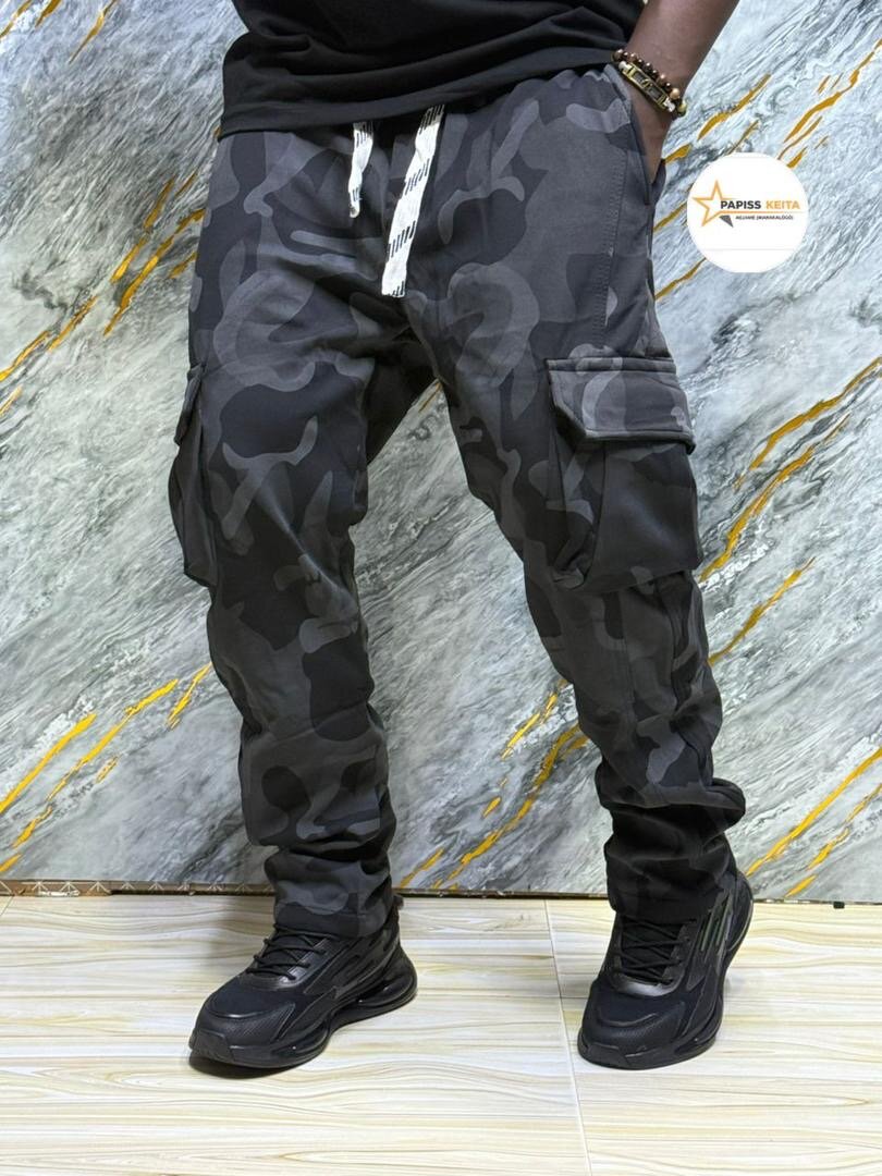 Pantalon cargo camouflage