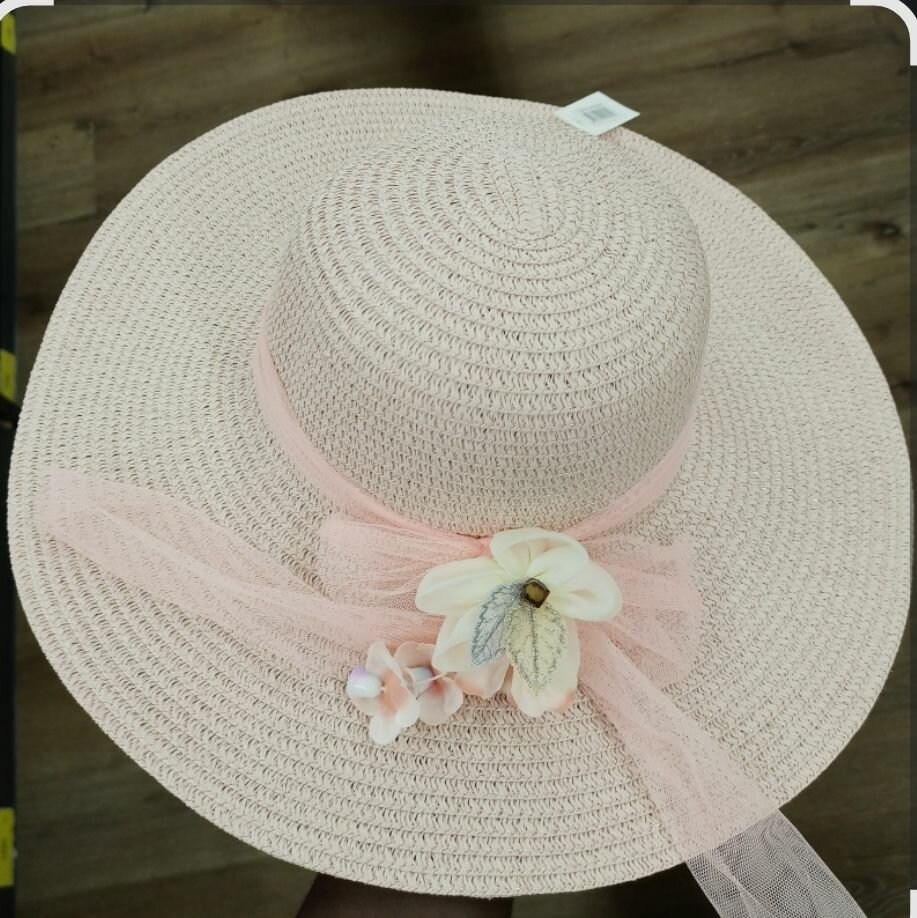 Chapeau d'été élégant femme