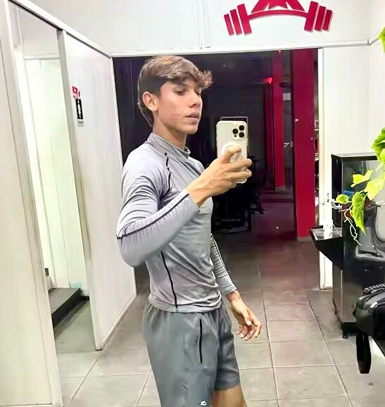 T-shirt gym manches longues