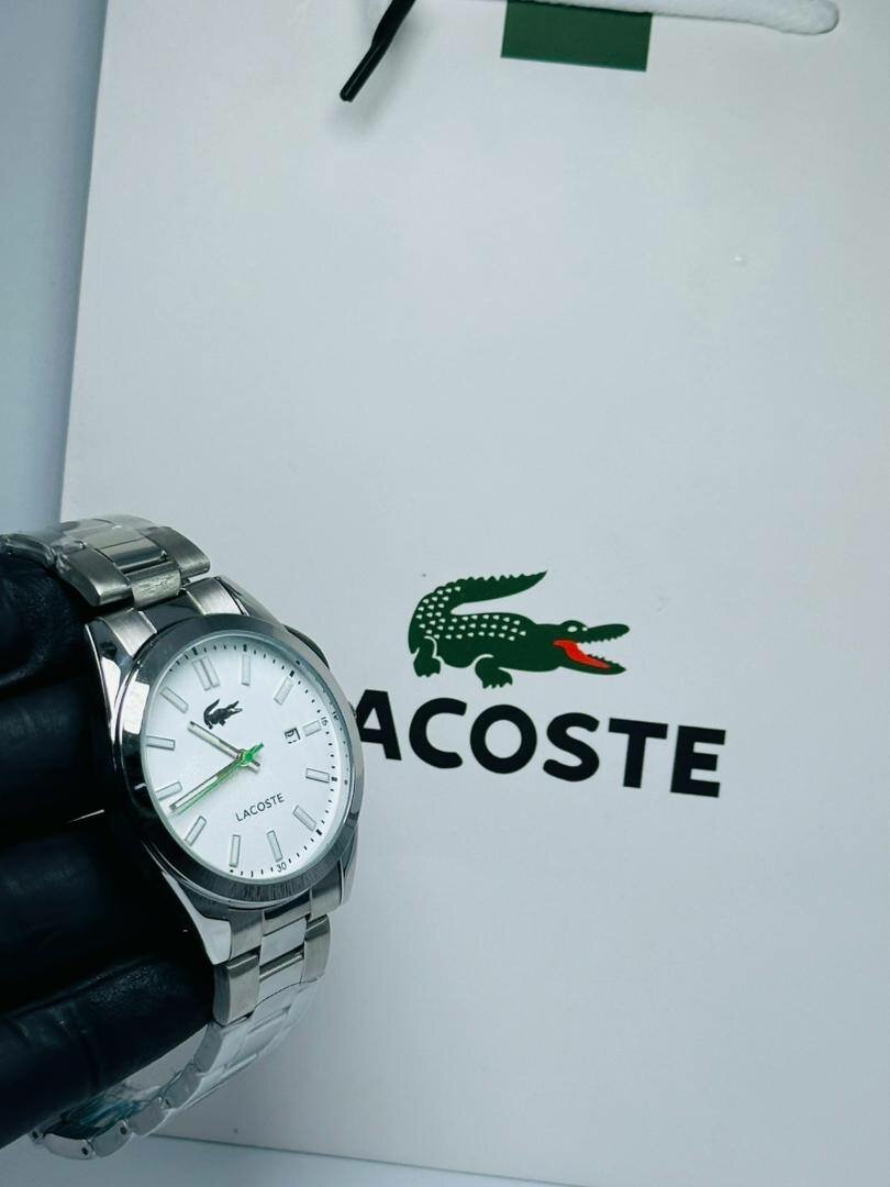 Montre Lacoste élégante