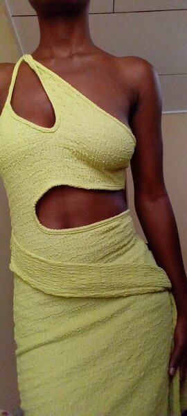 Robe asymétrique élégante