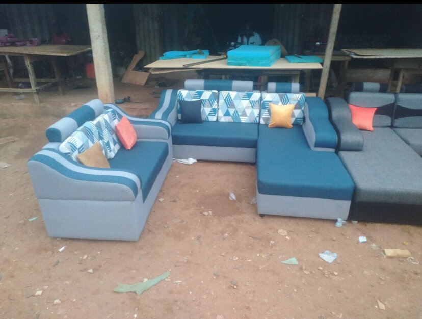 Canapé d'angle gris et bleu