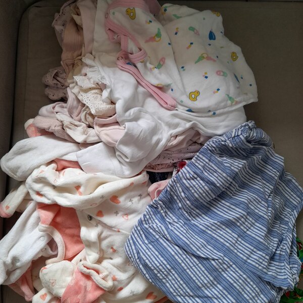 Lot de vêtements pour bébé