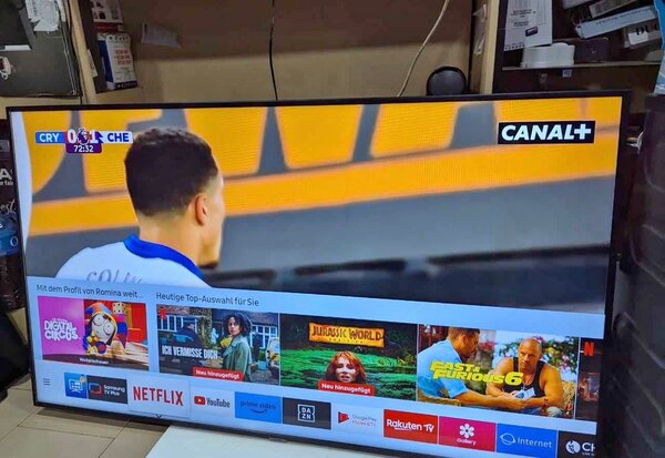 Téléviseur intelligent 52 pouc