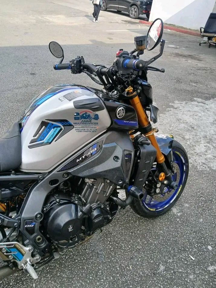 Moto Yamaha MT-09 Performante
