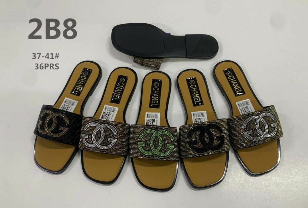 Chaussons élégants strassés