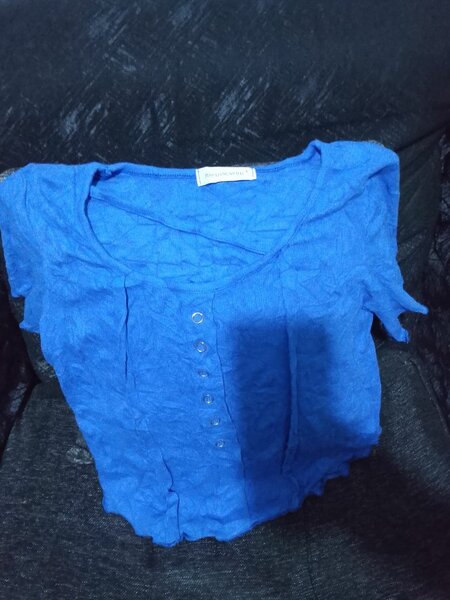 T-shirt bleue femme élégante