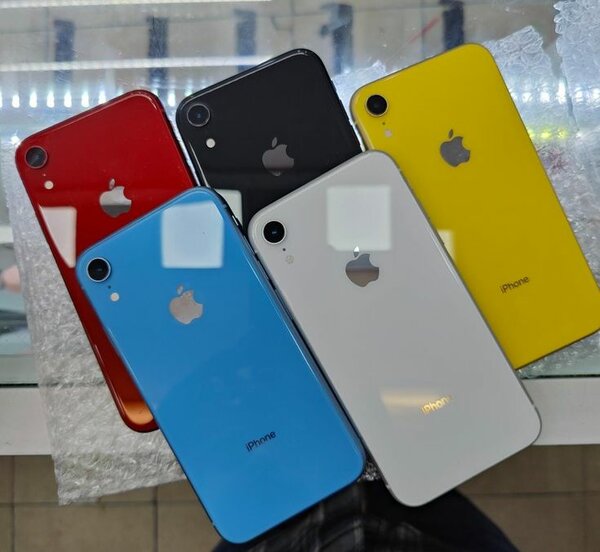 iPhone XR - Couleurs Vives