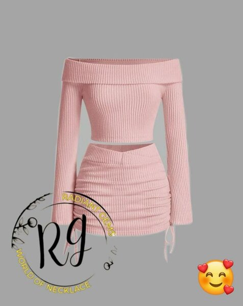 Set tendance haut et jupe côtelée