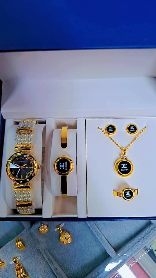 Set montre et bijoux élégant