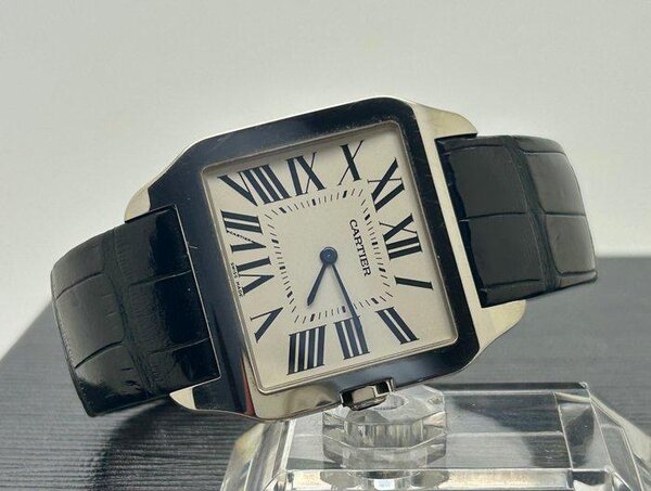 Montre Cartier classique