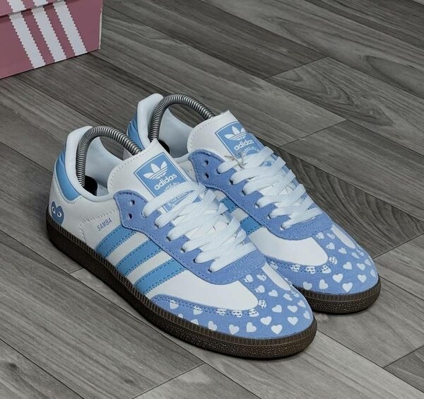 Chaussures adidas originales