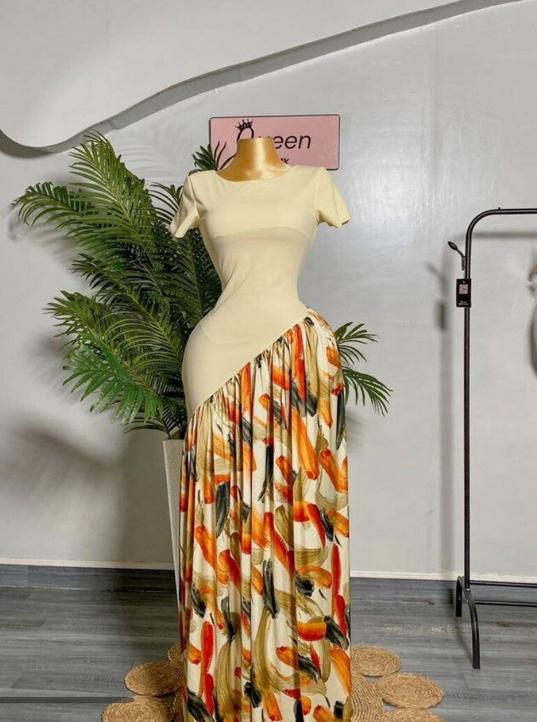 Robe élégante à motif floral