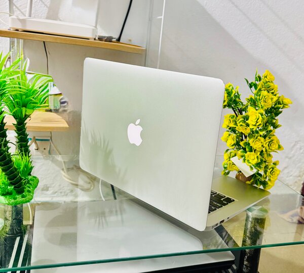 MacBook Air 2017 Core i5