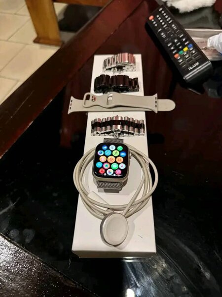 Montre intelligente avec accessoires