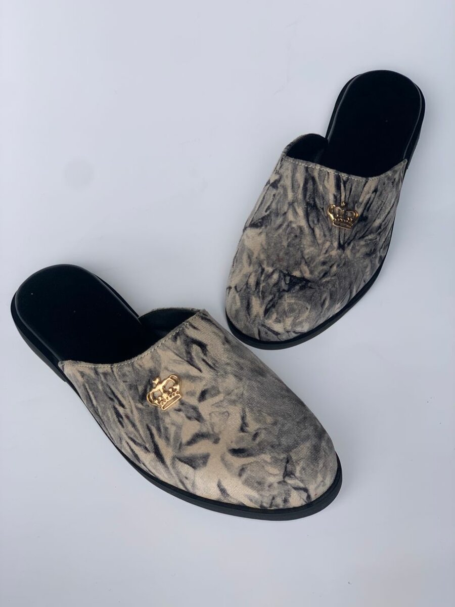 Chaussons élégants en cuir