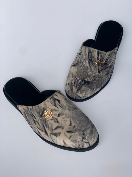 Chaussons élégants en cuir