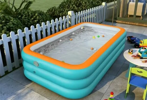 Piscine gonflable familiale