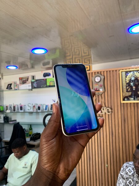 iPhone 11 Blanc 128Go