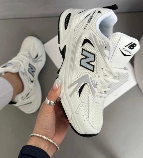 Baskets running homme