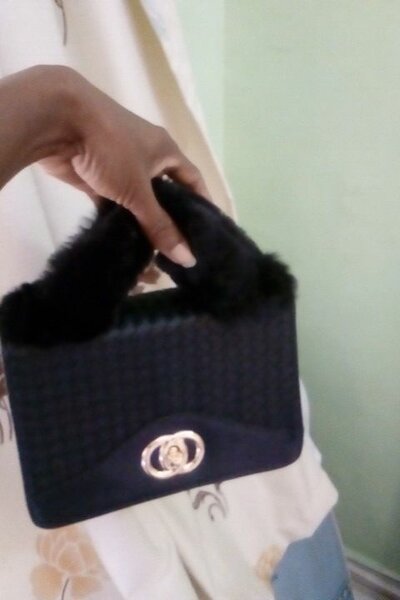 Sac en bandoulière fourrure chic