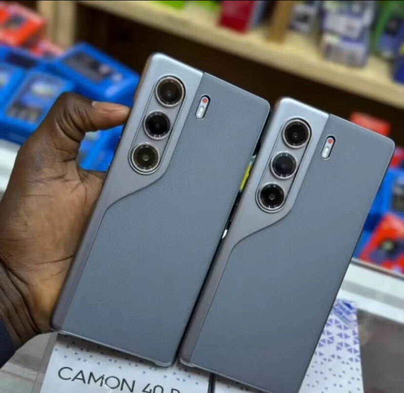 Smartphone Tecno Camon 40 Pro