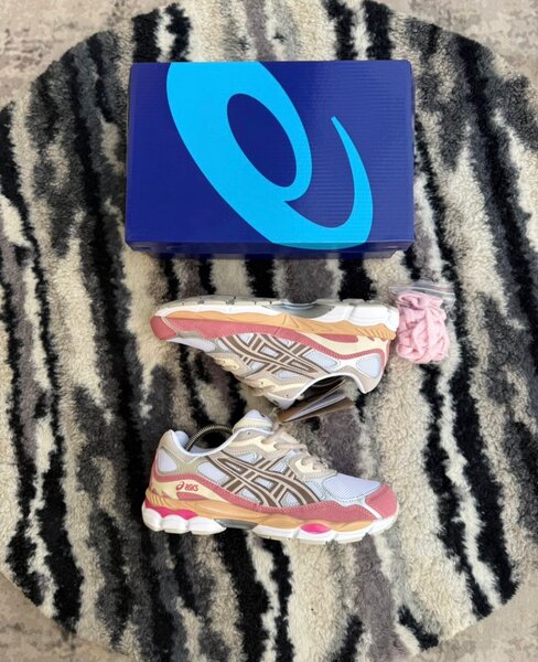 Chaussures ASICS pour femme et homme