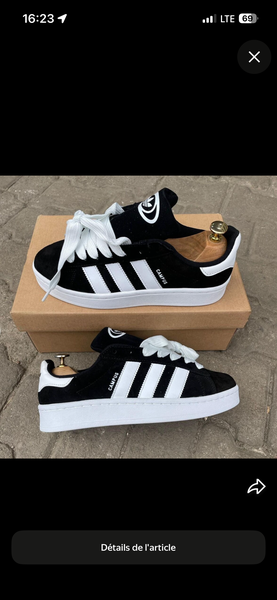 Baskets Classiques Noir et Blanc